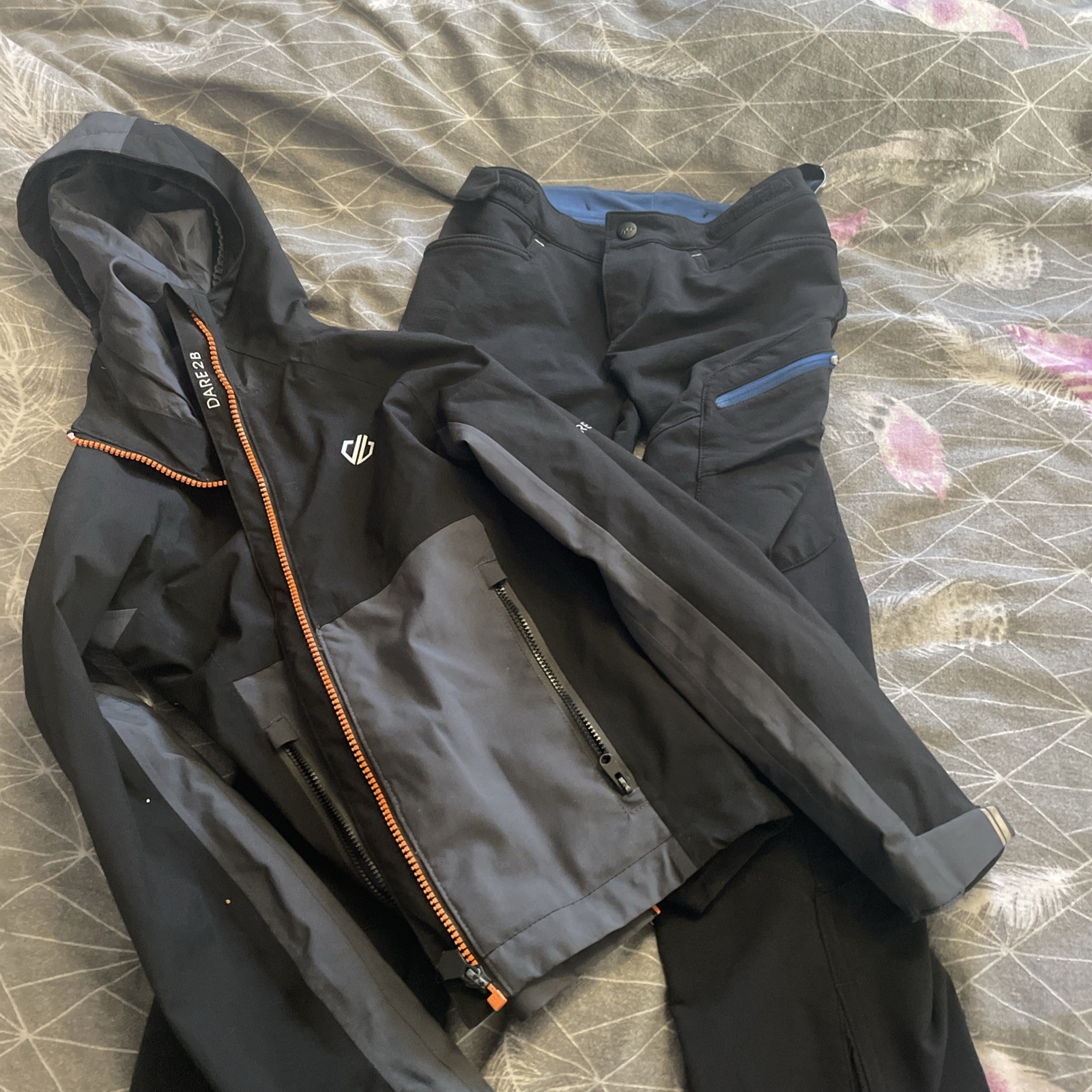 Waterproof Jacket Dare 2b Age 7-8 And Decathlon Soft Shell Trousers Age 8.