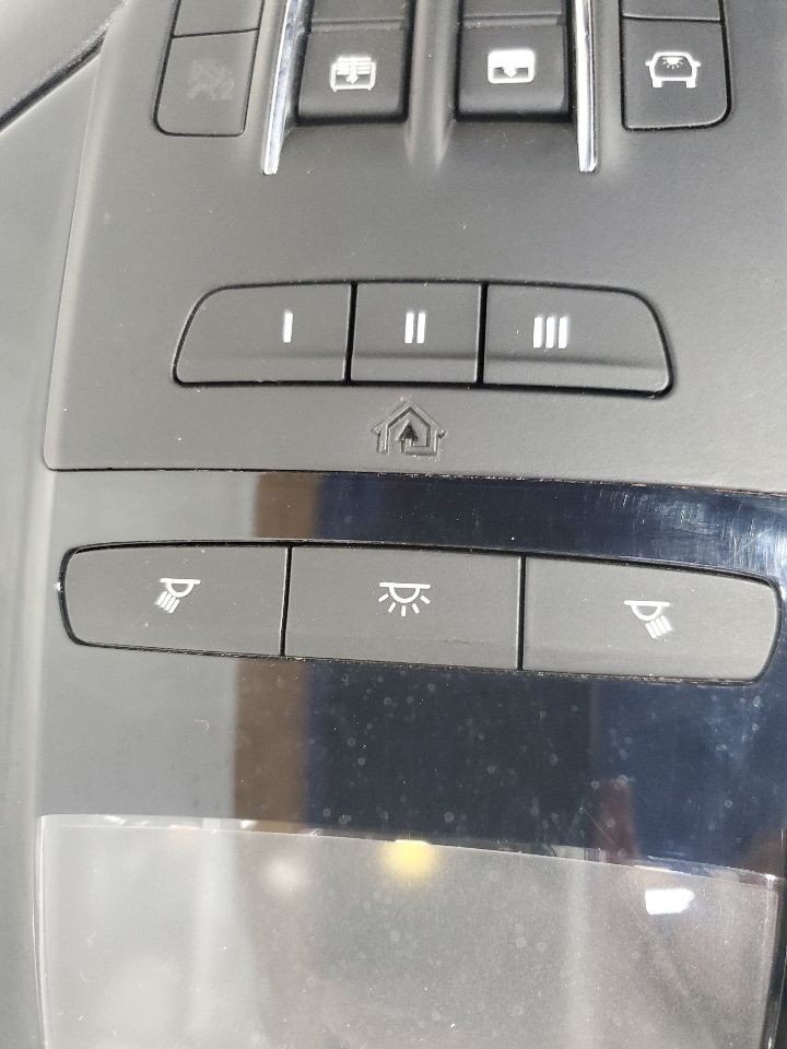 2017 Maserati Levante OEM Black Overhead Roof Console 06700904880
