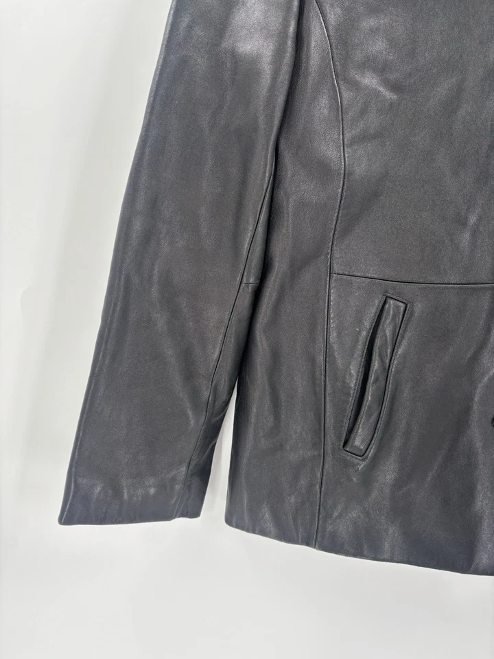Chaqueta de cuero informal de esquina vintage para mujer mediana negra con botones bolsillo frontal años 90 Foto 4 de 4