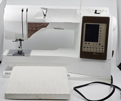 Husqvarna Viking Designer Topaz 50 Sewing Embroidery Machine Touchscreen w Pedal