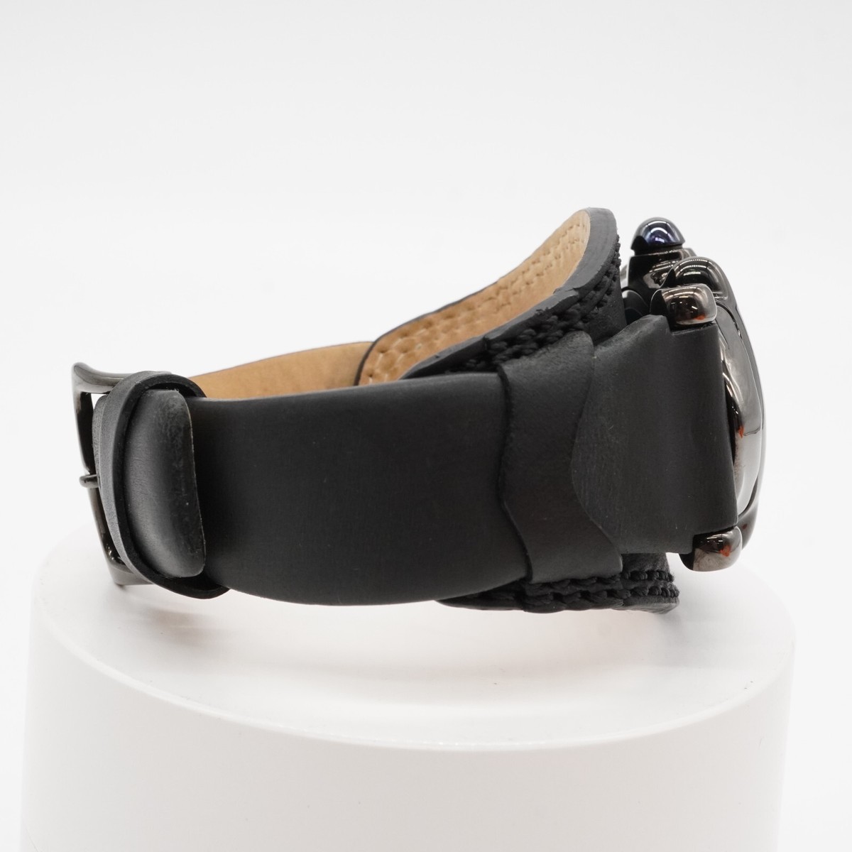 Oakley Saddleback Honed Stealth Black w/Black Leather Watch Oakley Saddleback Honed Stealth Black w/Black Leather Watch