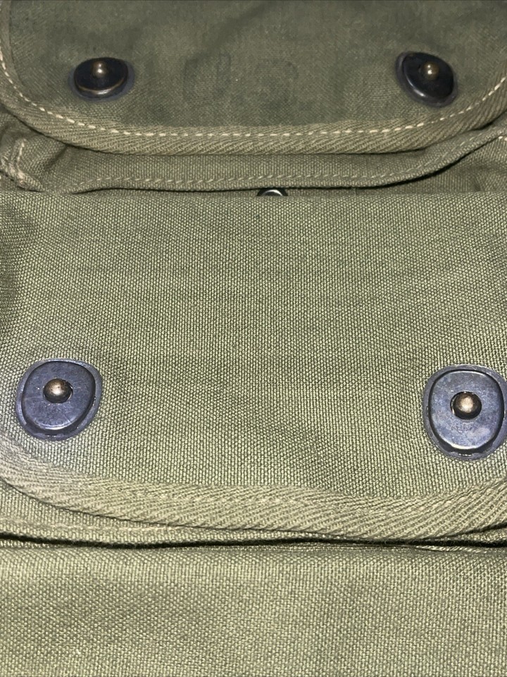 Original WW2 U.S. Army 1945 d. OD Canvas Three Pocket Grenade Pouch w