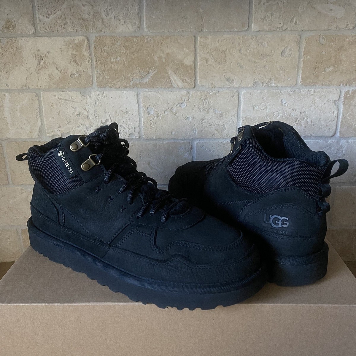UGG BLACK HIGHLAND HI GORTEX WATERPROOF LEATHER SNEAKER SHOES
