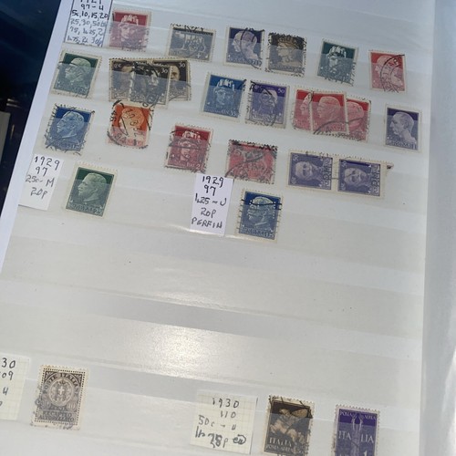 LARGE FOLDER OF Italy STAMPS MINT, USED, (505) - Bild 9 von 24