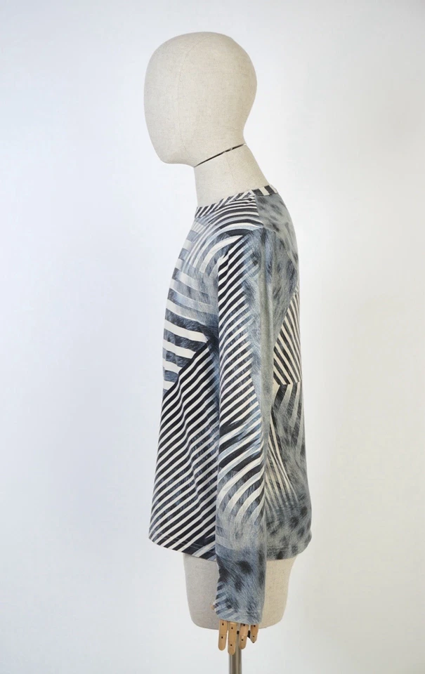 Top manga larga estampado geométrico Just Cavalli hecho en Italia talla M Foto 3 de 4