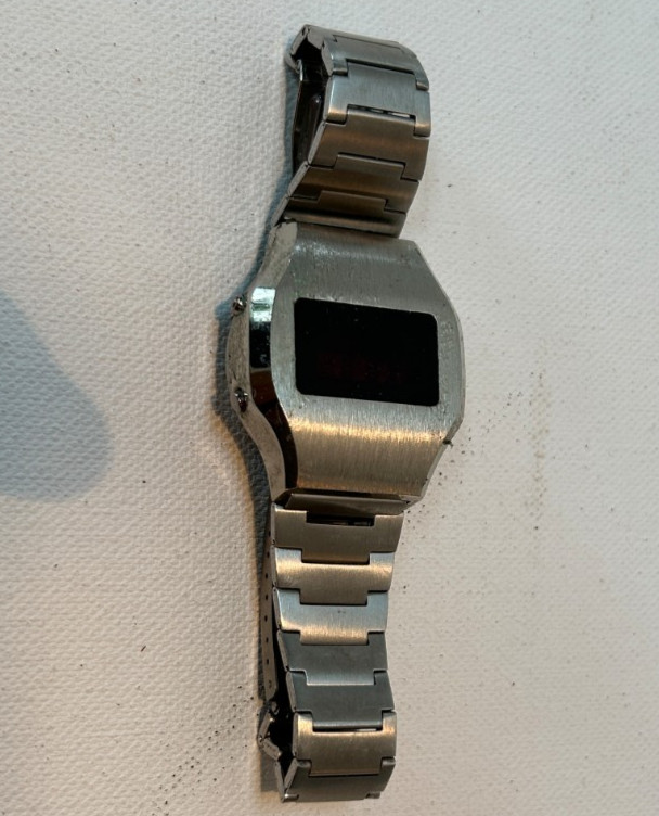 RARE Vintage Novus 1970's Dot Matrix LED Swiss Case Stainless Wrist Watch