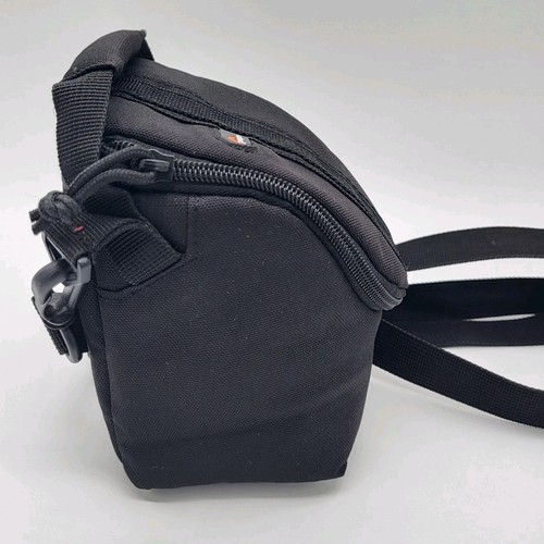 Lowepro Adventura Ultra Zoom 100 Top Load Camera Carry Case Shoulder Bag Black - Picture 3 of 11