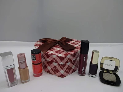 LOREAL,, MAYBELLINE Rimmel London 6tlg Makeup Beauty Paket Box Geschenkset - Herzform Geschenkbox
