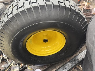 K76) JOHN DEERE LA145 REAR TIRE & RIM 20x10.00-8 *PLUGGED* | eBay