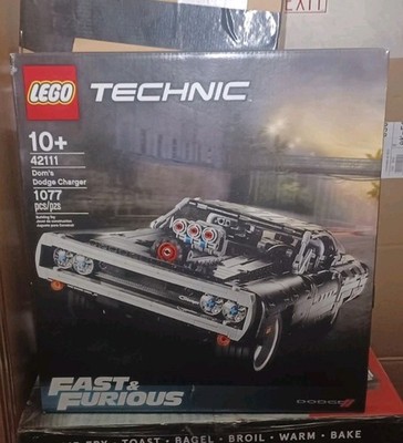 LEGO Technic Dom's Dodge Charger 42111 Complete Set 1077pcs Age 10+