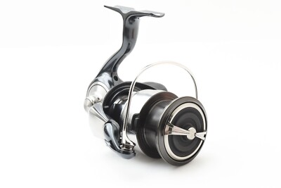 Daiwa 24 Certate LT 4000-CXH Spinning Reel Near Mint from Daiwa 24 Certate LT 4000-CXH Spinning Reel Near Mint from