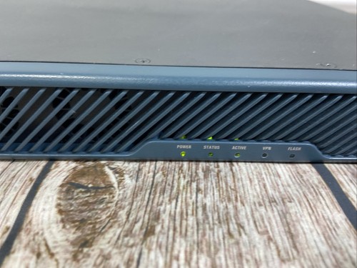 Appliance de sécurité adaptative CISCO ASA 5540 SERIES ASA5540-K8 V06 COMMT00ARA - Photo 4/18