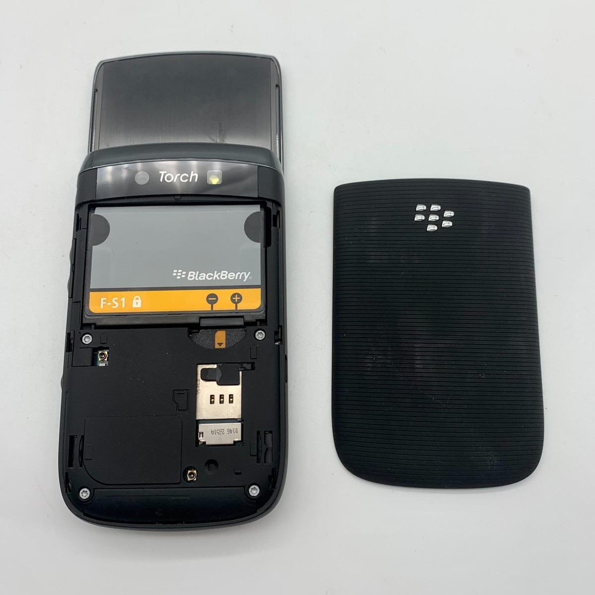 BlackBerry Torch 9800 Slider 3G 5MP GPS QWERTY Unlocked BlackBerry