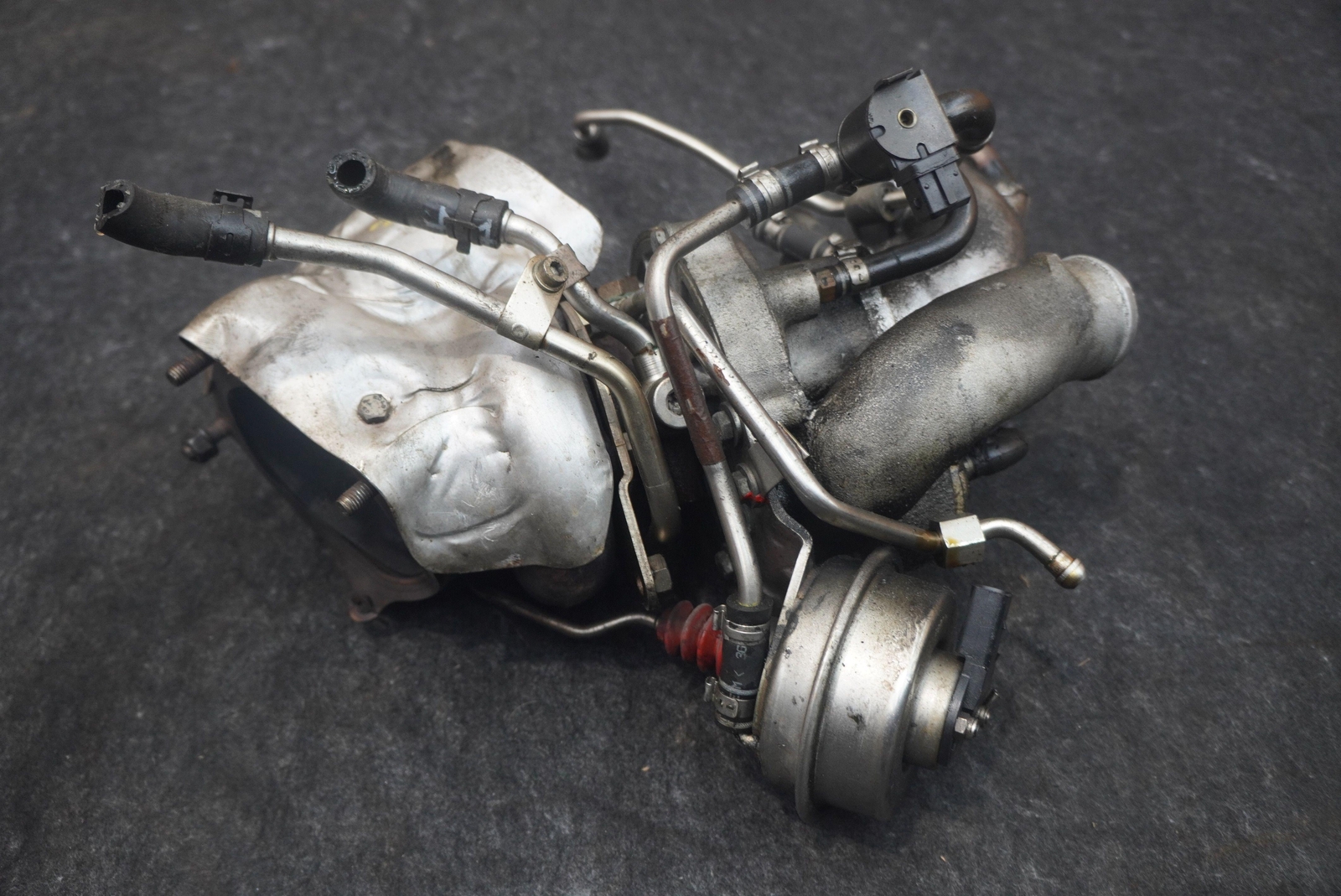 Left Engine Turbo Turbocharger 07C145061P Bentley Continental GT 05 Flying Spur