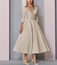 Elegant Mother of the Bride Dress A-line Vintage V Neck Tea Length Satin