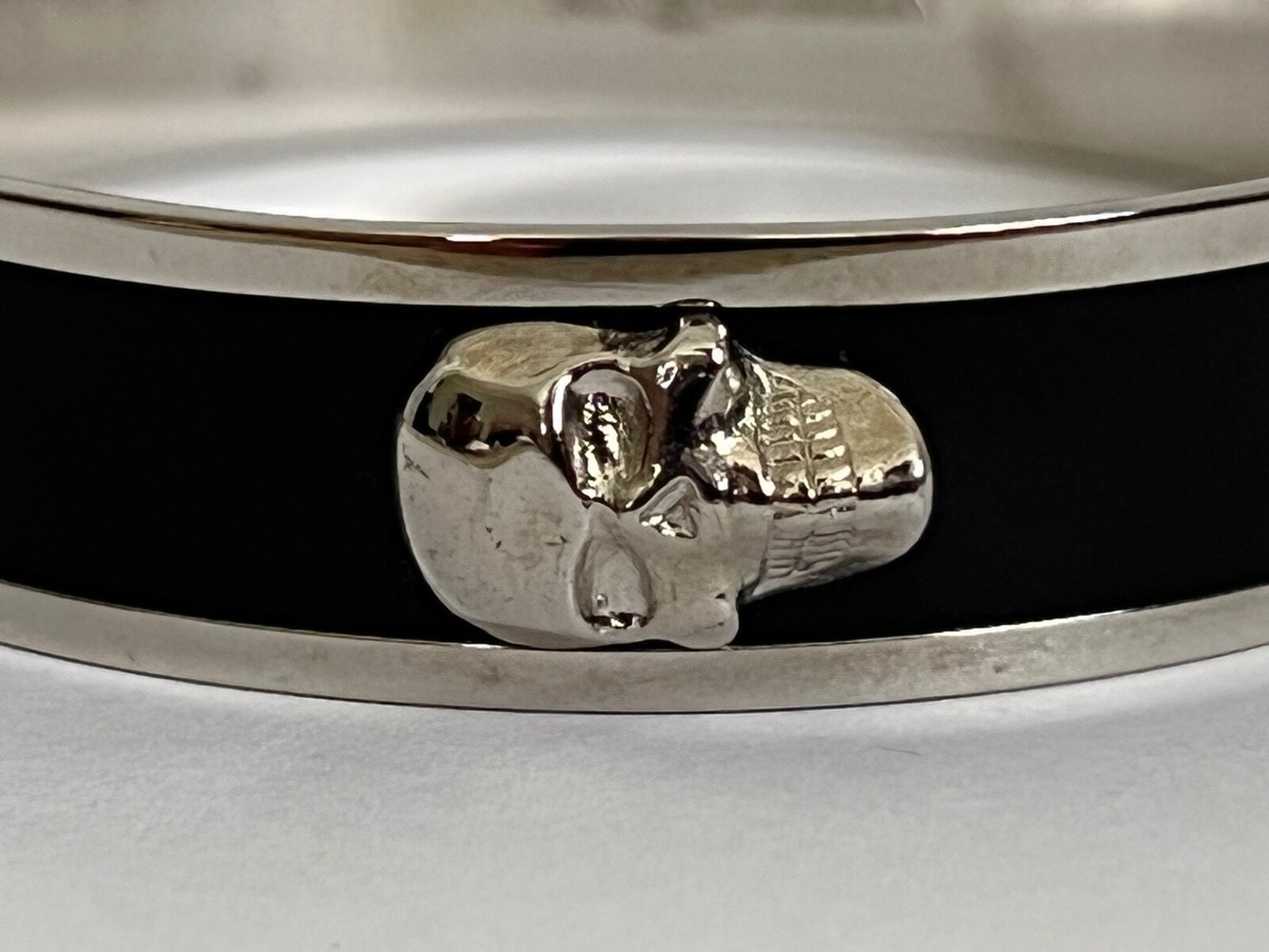 ブレスレット Alexander Mcqueen Bangles Black New Alexander McQueen 3D Raised Skull Logo Black Enamel