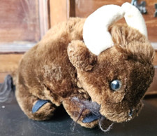 BISON, BUFFALO STUFFED ANIMAL PLUSH. 1981 DAKIN. SAN FRANCISCO/KOREA