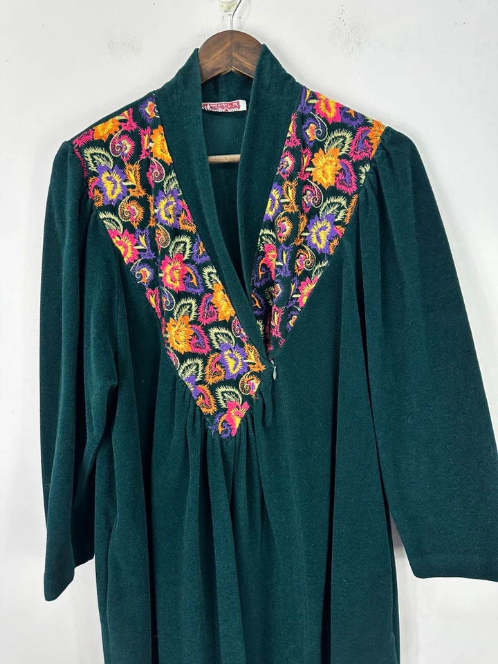 Maxi plumero vintage Vanity Fair bata M verde bordado ropa de salón boho retro Foto 4 de 4