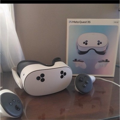 Meta Quest 3S 128GB Standalone VR Headset w/ 2 Controllers, White