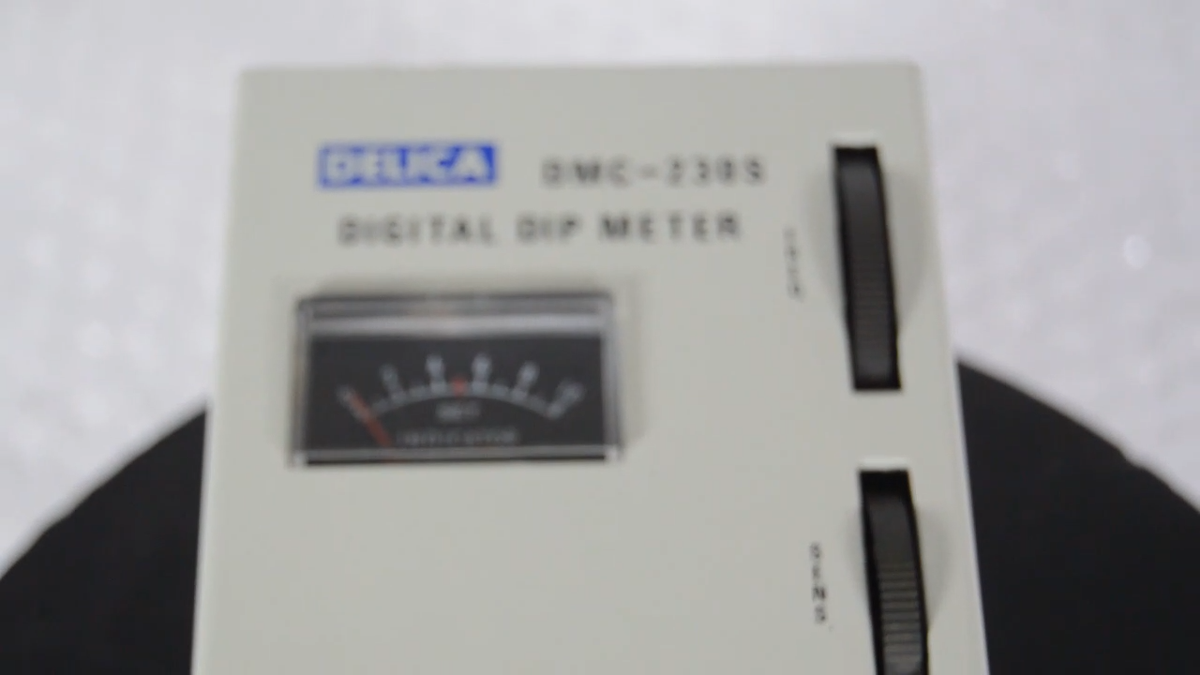 Delica DMC-230S Digital Dip Meter 0.4-200MHz Excellent W/ Original