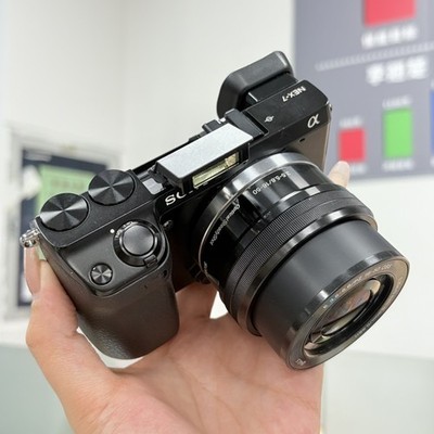 Sony α NEX-7 E 16-50mmレンズ付き Sony Alpha NEX-7 24.3 MP Mirrorless Digital Camera With 16-50mm