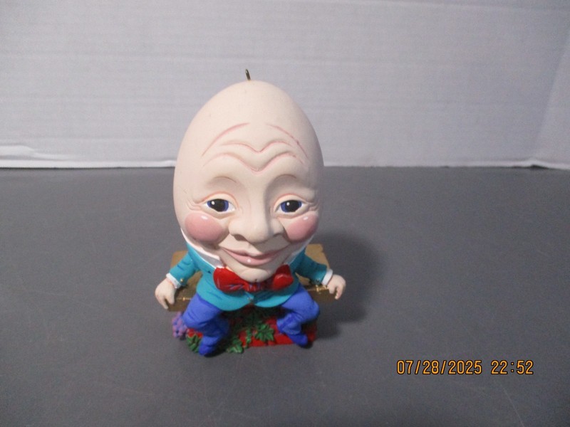 DEPT. 56 HUMPTY DUMPTY ORNAMENT