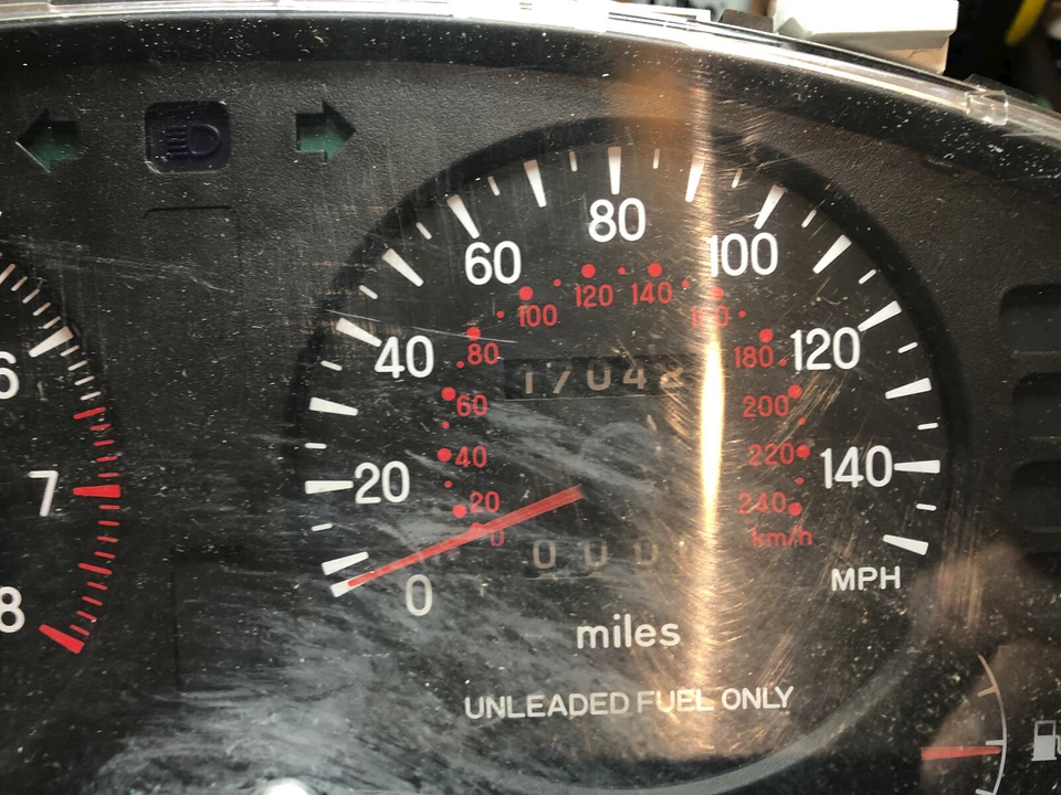 Cuadro de instrumentos Chrysler Sebring 1999 usado a la venta Foto 2 de 4