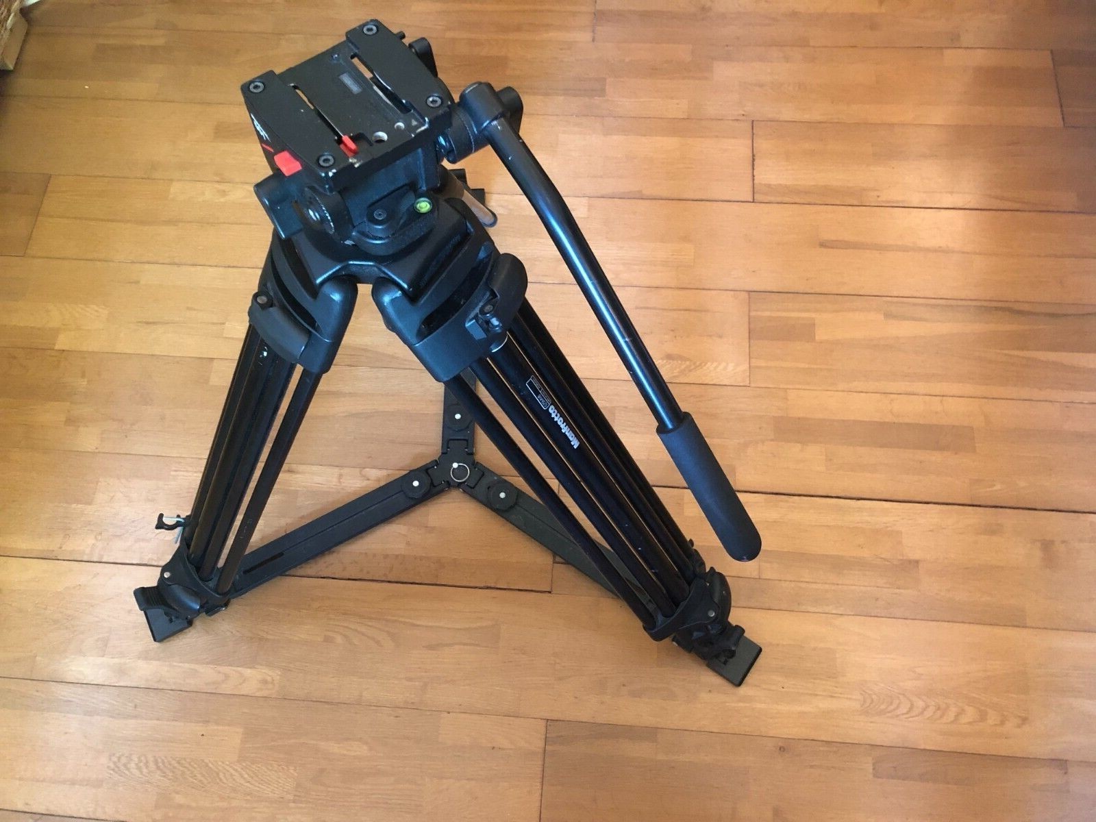 Manfrotto 525mvb Pro tripod legs + 501 75mm Head EXCELLENT eBay