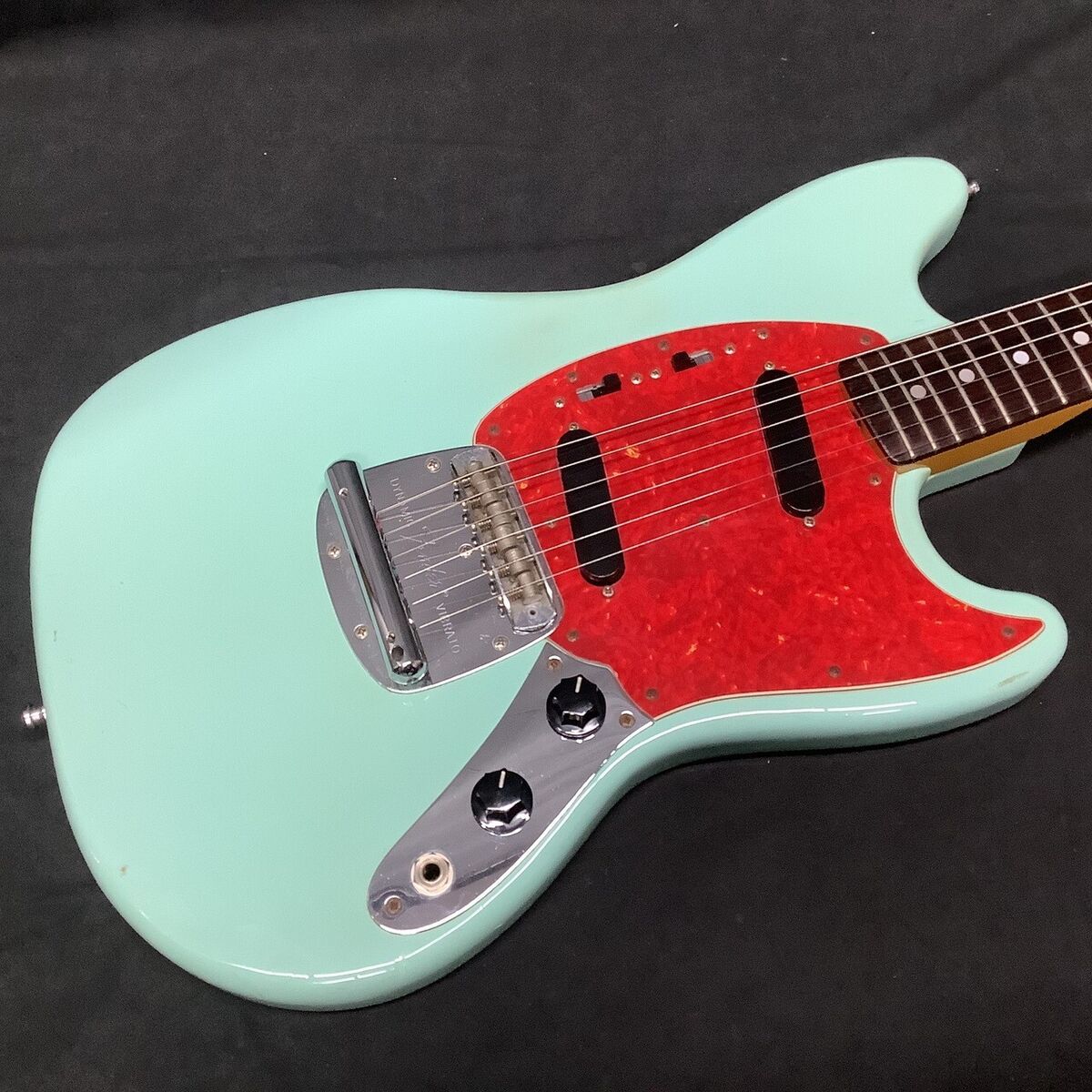 Fender Japan MG69 1996-1997 (Mustang Fujigen) w/soft case Fender Japan MG69 1996-1997 (Mustang Fujigen) w/soft case