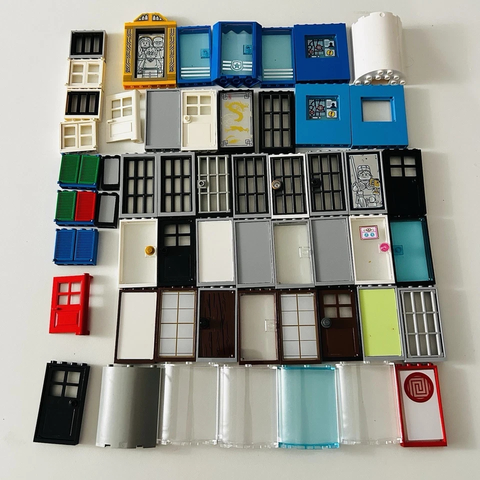 LEGO LOTE A GRANEL Puertas de cárcel Ventanas Marcos Castillo Gris Marrón Azul Policías Foto 2 de 4