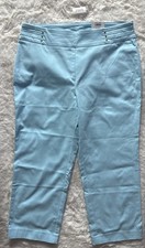 Ladies JM Collection Blue Pull On Rivet Capri size Large