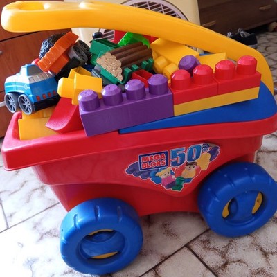 MEGA BLOKS 148 Stück Großbausteine + Zug, Wagen. Lernspiel