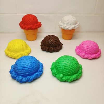 Plastic Cupcakes lot of 2  With 7 Different Color Interchangeable Tops