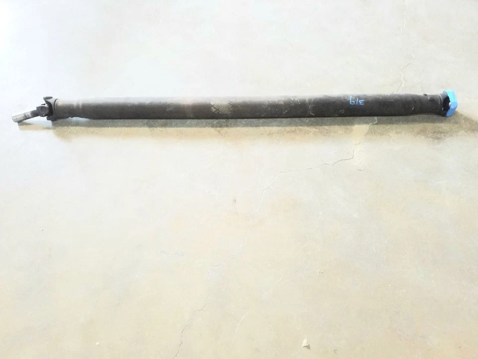 Eje de transmisión trasero 133" Wb manual 2x2 1 pieza | Se adapta a Ford F250 F350 1993-1997 Foto 4 de 4