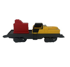 Toy State CAT Flat Car Train Caterpillar Construction Express O Gauge