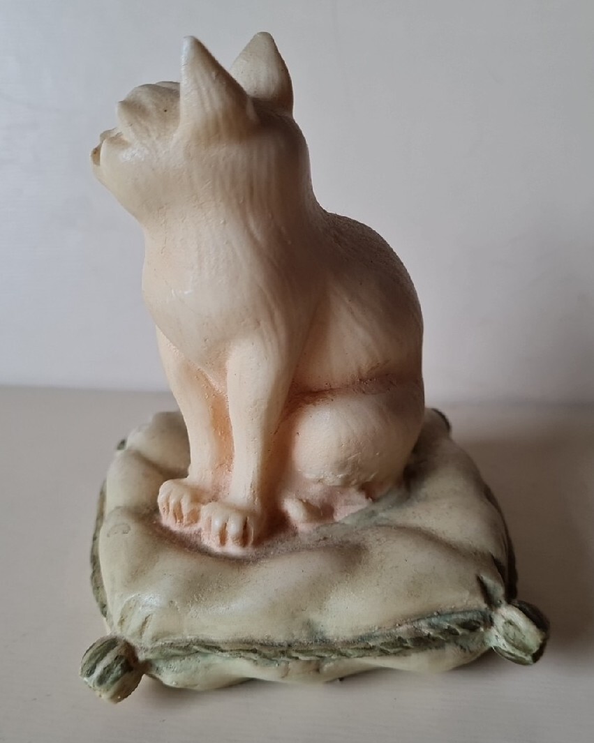 Picture 4 of 11