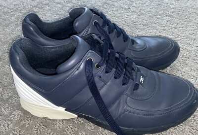 CHANEL NAVY WHITE LEATHER CC LOGO LACE UP SNEAKERS TRAINERS SHOES SIZE 41/ 