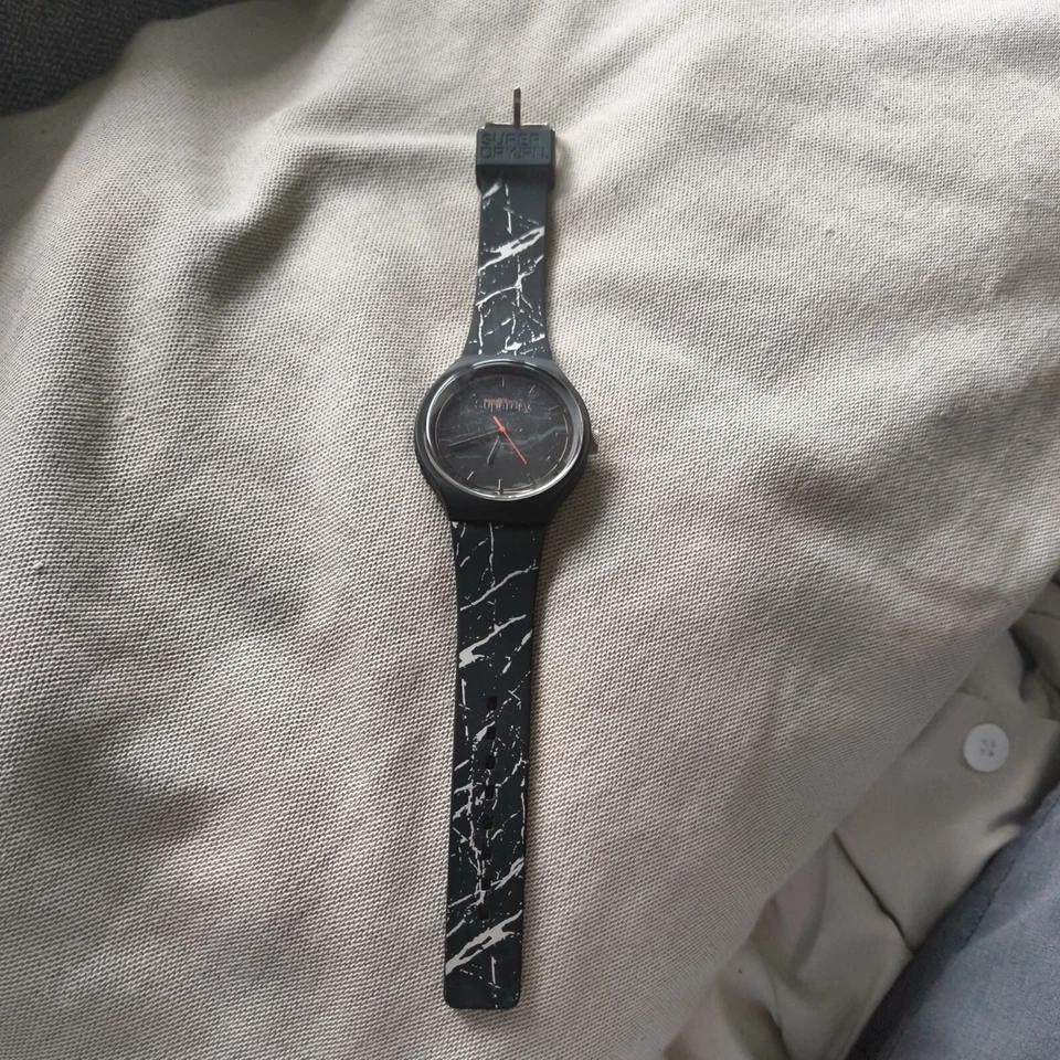 Superdry Reloj Pulsera Marbel Unisex  Foto 2 de 4