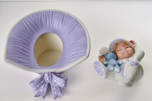 Entzückendes Baby Mädchen schlafend mit Teddybär im Hut - Vintage Keramik Schmuckschatulle - Bild 3 von 11