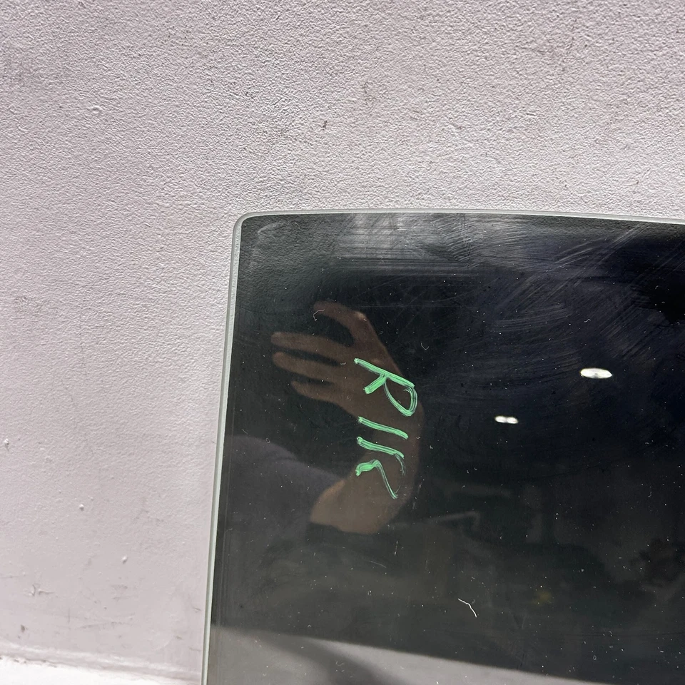 Acura TLX 2015-2020 Rear Right Passenger Side Glass Window OEM - Image 4 of 4