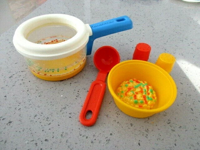 Fisher Price💖Fun with Food-Simmerin Sauce Pan-Ladle-Bowl-Salt-Pepper-Lot C4