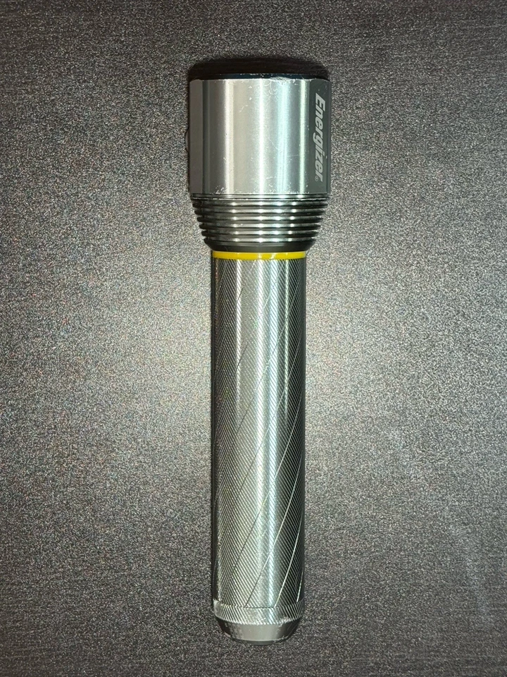 Linterna LED Metal Energizer PMZH91 - Aluminio Resistente, 3W Multi-LED Beam, Foto 3 de 4