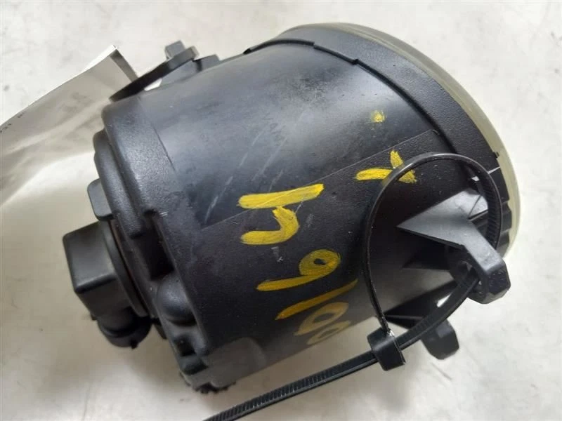 07-14 TOYOTA CAMRY DRIVER SDIE FOG LIGHT  - Image 4 of 4