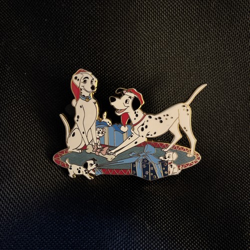 Disney Pin Christmas Window Surprise 101 Dalmatians LE 100 2006 Pongo Perdita