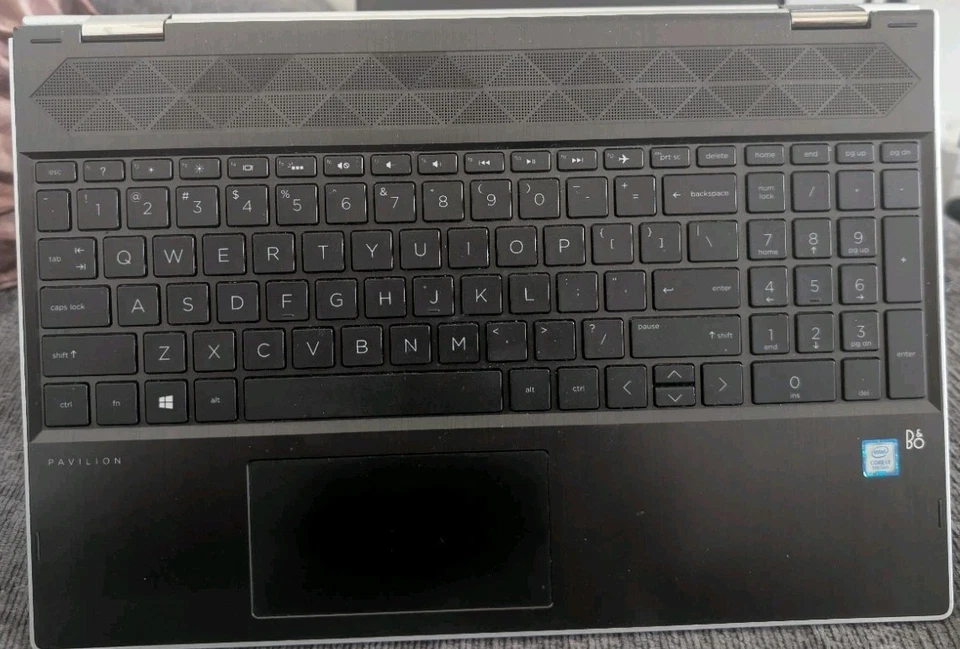 "Laptop HP Pavilion x360 15-CR0xxx 15,6"" convertible 2 en 1 SSD TAL CUAL" Foto 4 de 4