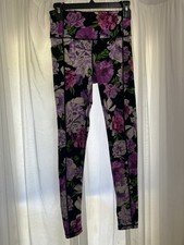 Victoria's Secret Black Leggings Purple Floral Print size 4 gym girly garden