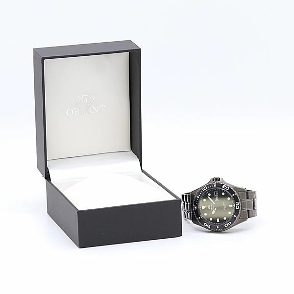 Good condition boxed working Orient Ray Raven II … - image 5