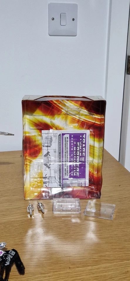 Transformers G1 Soundwave Commemorative Reissue 2006 Toys R Us exclusive Boxed - Image 4 of 4