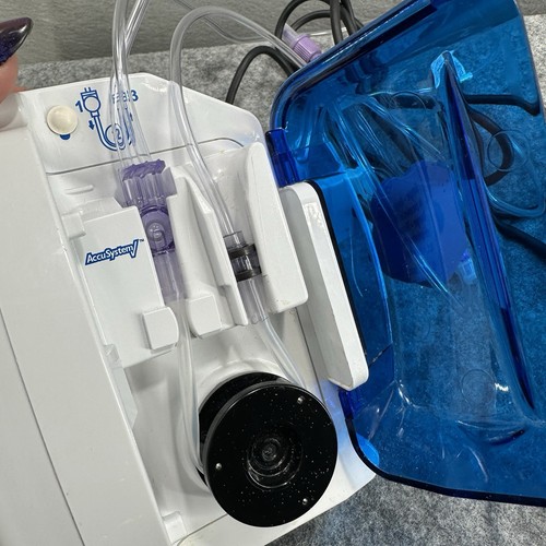 Covidien Kangaroo Pump Enteral Feeding Pump, Pole Clamp Power Cord and 30 Bags - Picture 5 of 12