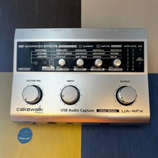 Roland Cakewalk UA-4FX USB Audio Interface COSM Effects Lightweight Portable